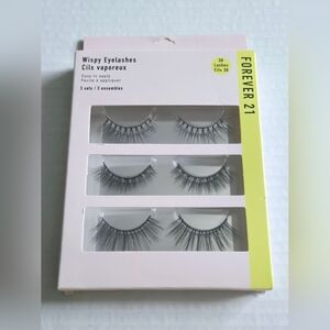 Soft Glam Eyelashes Set - 3 pack Whispy Eyelashes‎